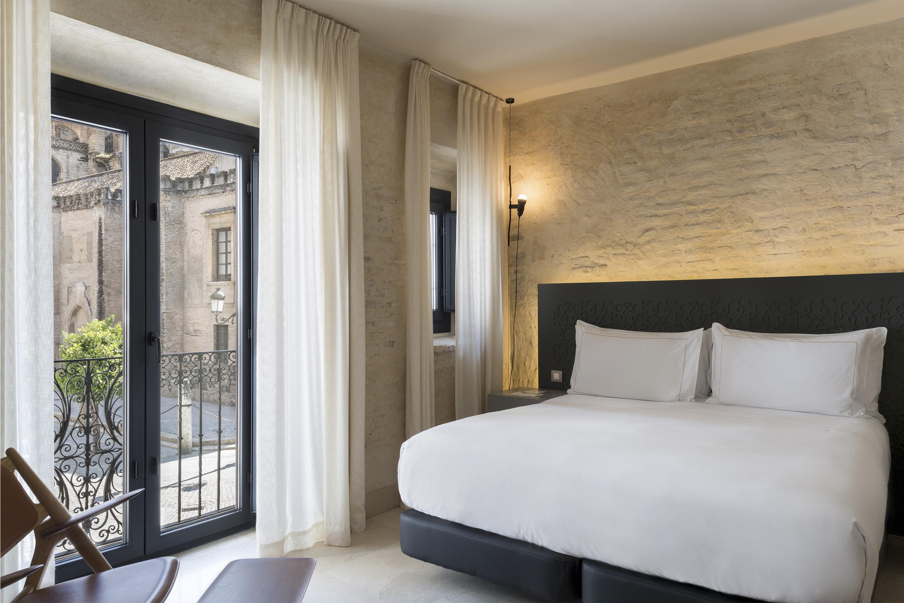 Eme Catedral Mercer Hotel Севилья Экстерьер фото Deluxe room