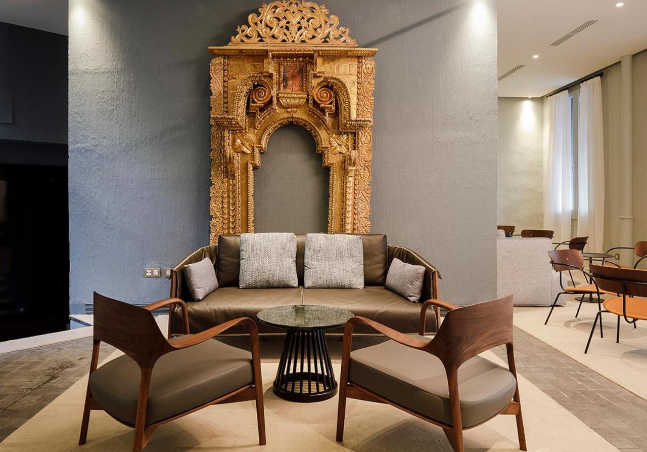 Eme Catedral Mercer Hotel Севилья Экстерьер фото The Library at The Park, New Delhi